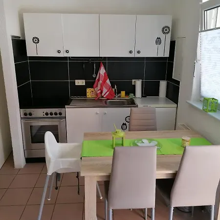 Alleinstehende Ferienwohnung 아파트 졸링겐