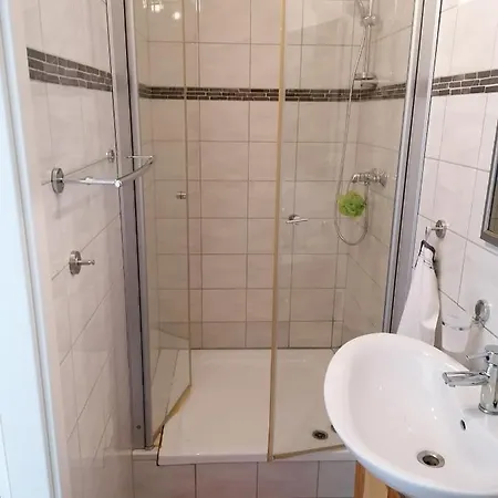 Alleinstehende Ferienwohnung *